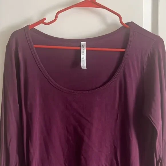 Women’s Fabletics long sleeve large / B18 - Picture 4 of 5